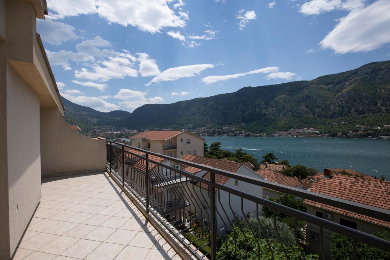 Point Of View Appartement Kotor Buitenkant foto
